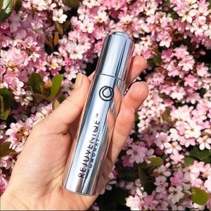 MONAT REJUVENIQUE OIL